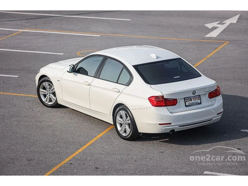 2014 BMW 320i Sedan