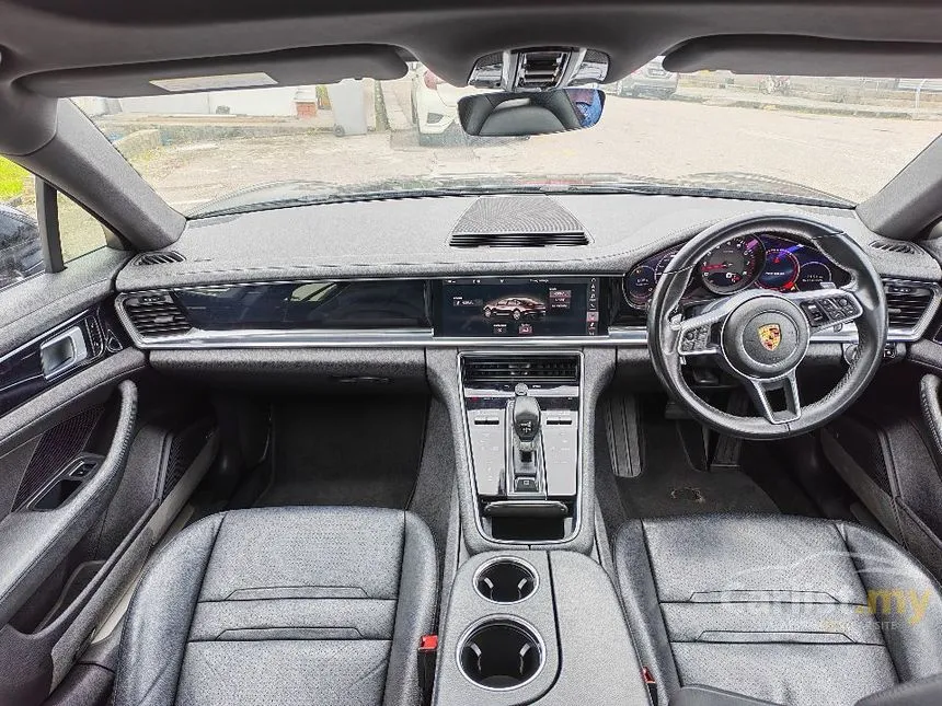 2018 Porsche Panamera Hatchback