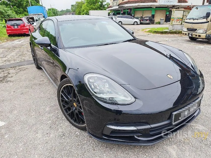 2018 Porsche Panamera Hatchback