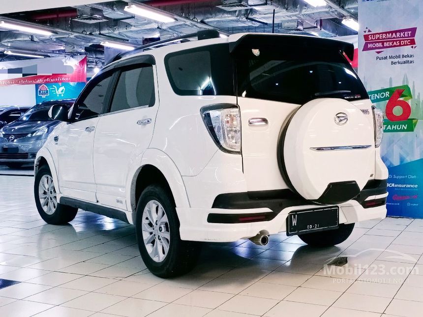 Jual Mobil Daihatsu Terios 2016 Adventure R 1 5 Di Jawa Timur Automatic Suv Putih Rp 162 500 000 6804051 Mobil123 Com