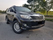 Toyota Fortuner 2.7 (A) V TRD Sportivo SUV LEATHER SEAT / POWER SEAT / REVERSE CAMERA