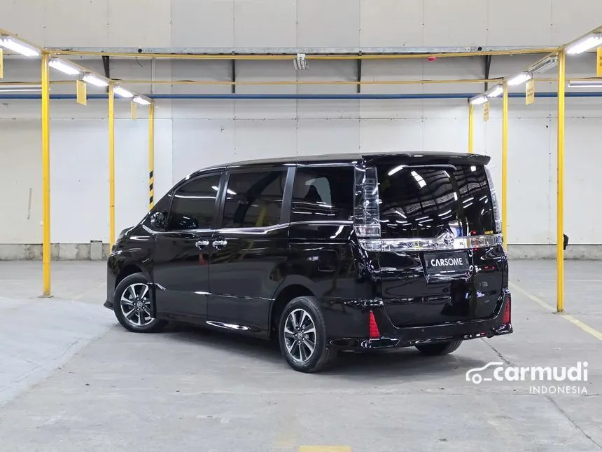 2020 Toyota Voxy MPV
