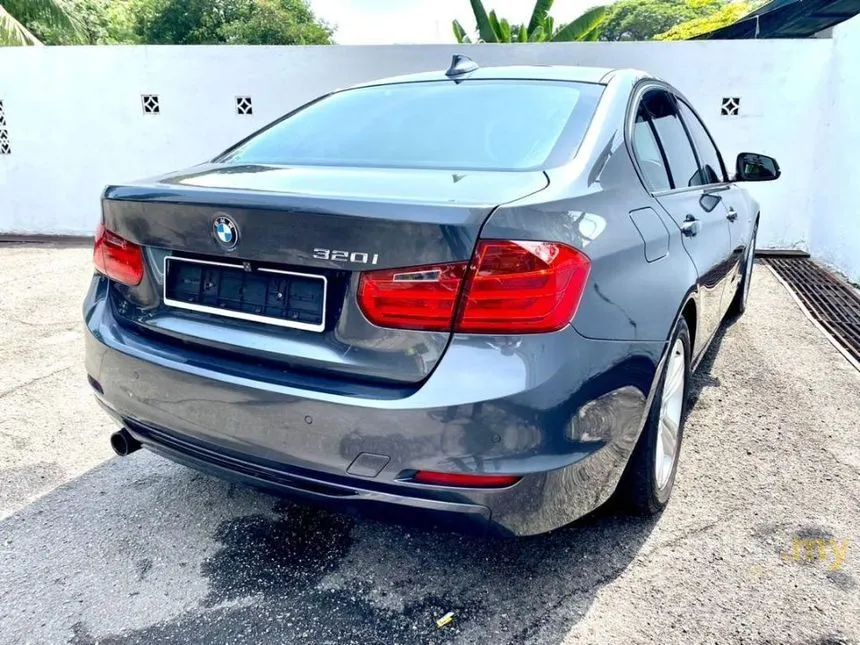 2013 BMW 320i Coupe