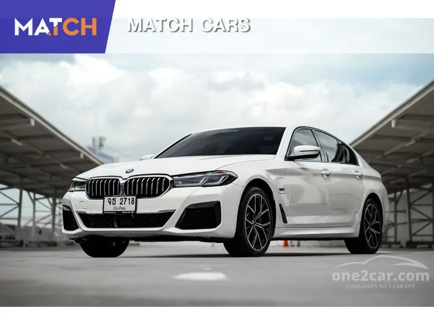 2022 BMW 530e M Sport Sedan