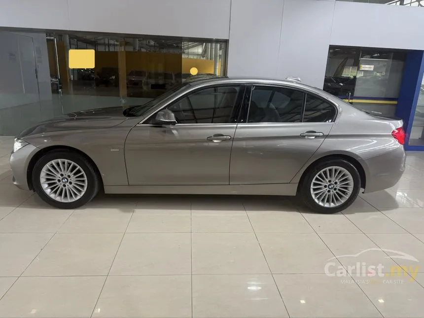 2016 BMW 318i Luxury Sedan