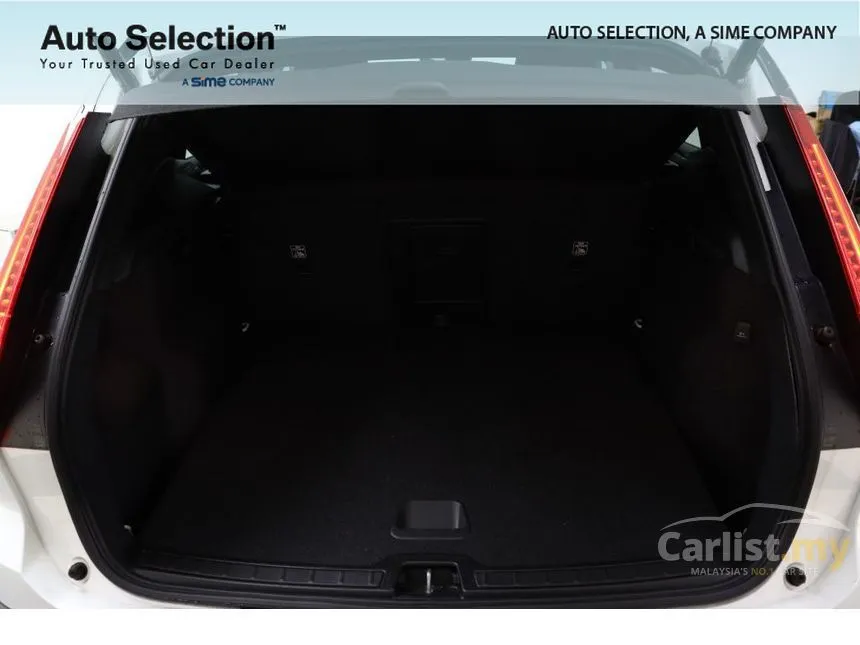 2021 Volvo XC40 Recharge T5 R-Design SUV
