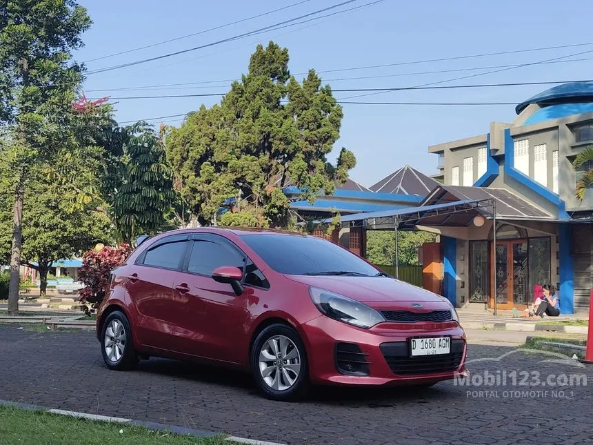 Jual Mobil KIA Rio 2016 1.4 di Jawa Barat Manual Hatchback Merah Rp 129.000.000