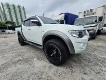 2013 Mitsubishi Triton 2.5 Dual Cab 4X4 Pickup