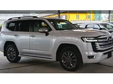 READY STOCK - 2024 Toyota Land Cruiser 3.4 J300 ZX  7 Seater *PETROL