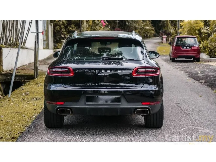 2014 Porsche Macan SUV