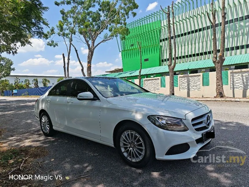 2015 Mercedes-Benz C200 Exclusive Sedan