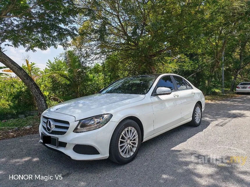 2015 Mercedes-Benz C200 Exclusive Sedan