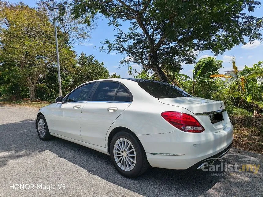 2015 Mercedes-Benz C200 Exclusive Sedan