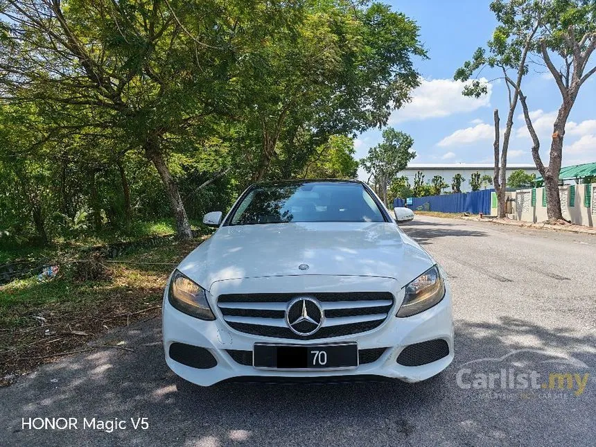 2015 Mercedes-Benz C200 Exclusive Sedan