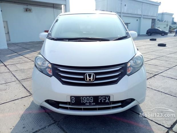  Freed  Honda Murah  663 mobil  bekas  dijual  Mobil123