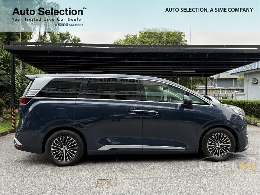 2025 Denza D9 Premium MPV