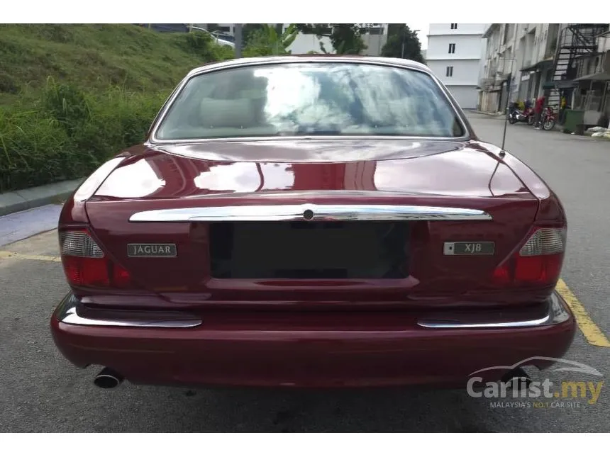 1998 Jaguar XJ8 Sedan