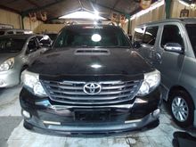 Toyota Fortuner 2.5 G 2012, Istimewa