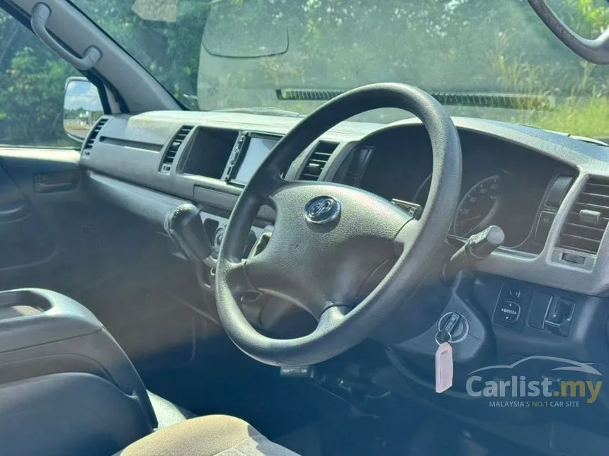 2015 CAM Placer-X Window van Van