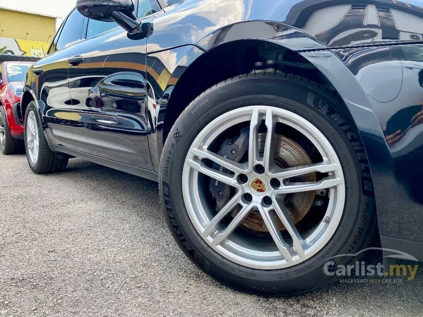 2022 Porsche Macan SUV
