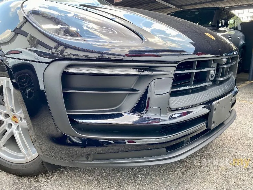 2022 Porsche Macan SUV