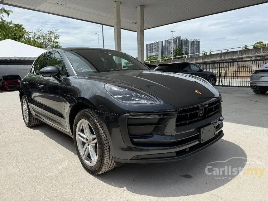 2022 Porsche Macan SUV