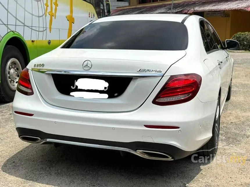 2016 Mercedes-Benz E200 AMG Sedan