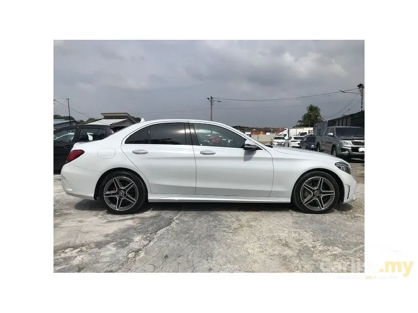 2019 Mercedes-Benz C200 AMG Line Sedan