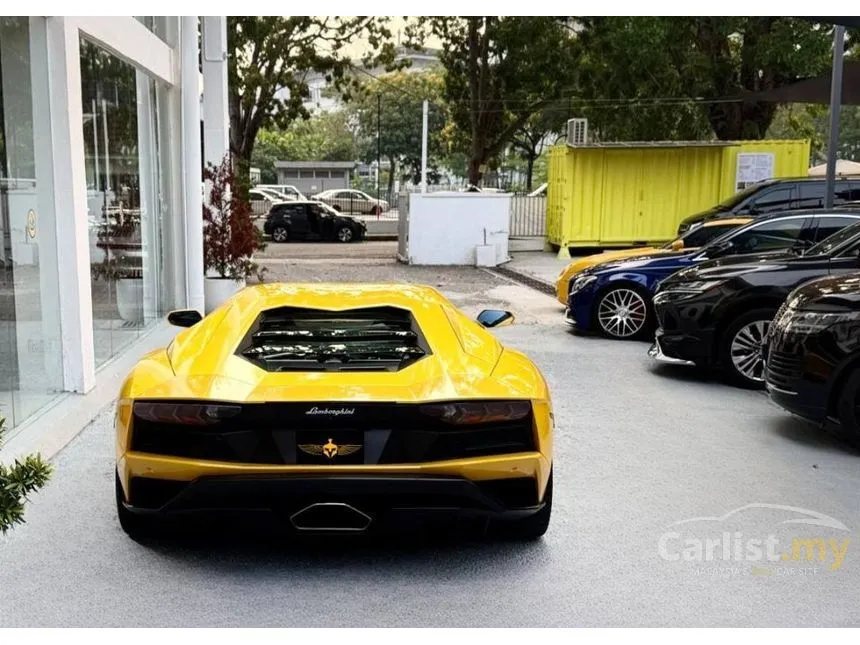 2017 Lamborghini Aventador S Coupe