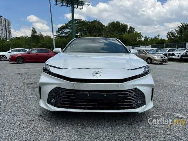 Toyota Semenyih Less than 70000km Hybrid | Carlist.my