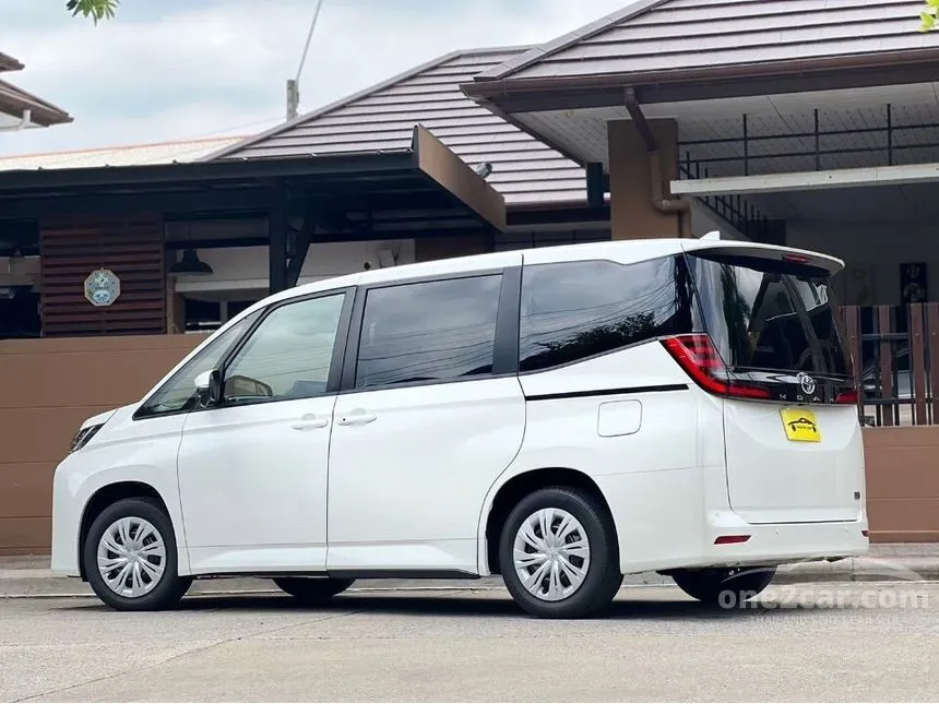 2023 Toyota Noah Hybrid X Wagon