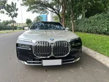 2024 BMW i7 0.0 xDrive60 Gran Lusso Sedan Km 1.700 Kondisi Super Istimewa & PPF Stiker & Tangan 1
