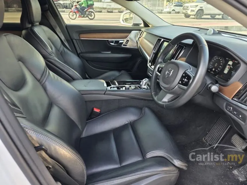 2019 Volvo S90 T8 Inscription Plus Sedan