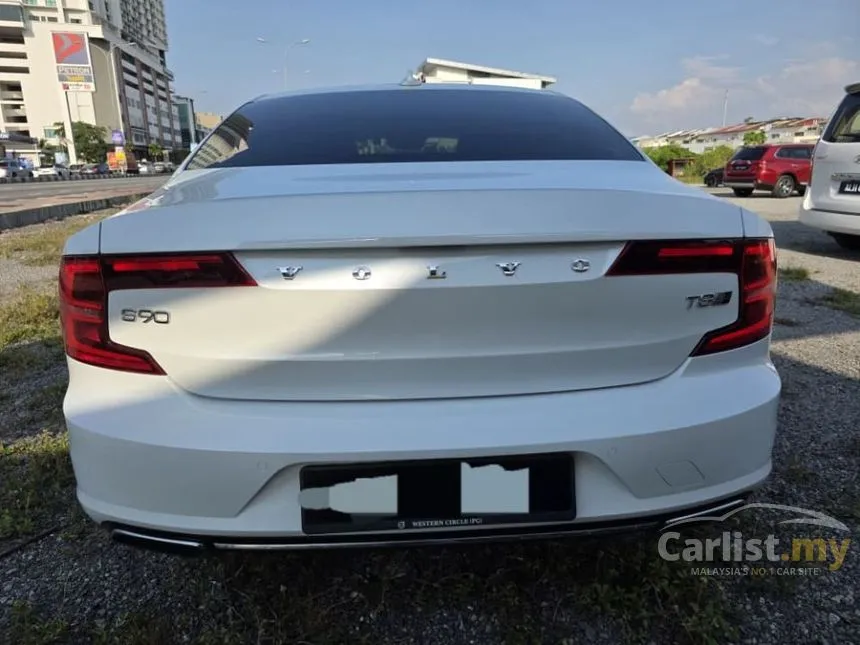 2019 Volvo S90 T8 Inscription Plus Sedan