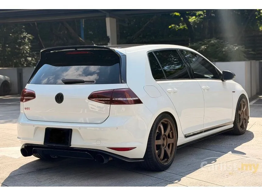 2016 Volkswagen Golf GTI Clubsport Hatchback