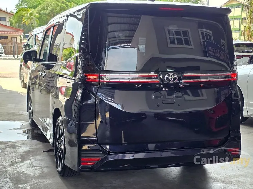 2023 Toyota Voxy S-Z MPV