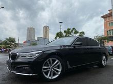 BMW 730i LUXURY 2017 BLACK ON BLACK TDP 350JT