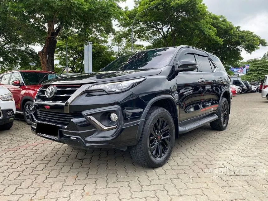 Jual Mobil Toyota Fortuner 2019 TRD 2.4 di Banten Automatic SUV Hitam Rp 395.500.000