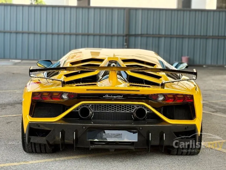2019 Lamborghini Aventador SVJ Coupe
