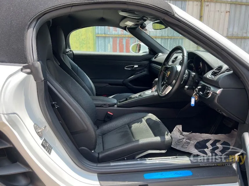 2021 Porsche 718 Boxster Convertible