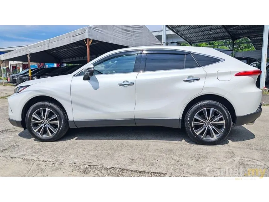 2025 Toyota Harrier Luxury SUV