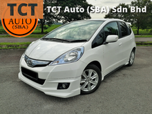 Honda Jazz 1.3 Hybrid Hatchback Full Services Record By Honda