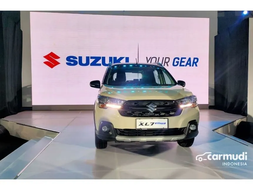2025 Suzuki XL7 Alpha Hybrid SUV