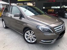2015 Mercedes-Benz B200 1.6 PREMIUM FACELIFT HIGH SPEC ONE LADY OWNER NICE PLATE NO ( 21 ) TIPTOP CONDITION