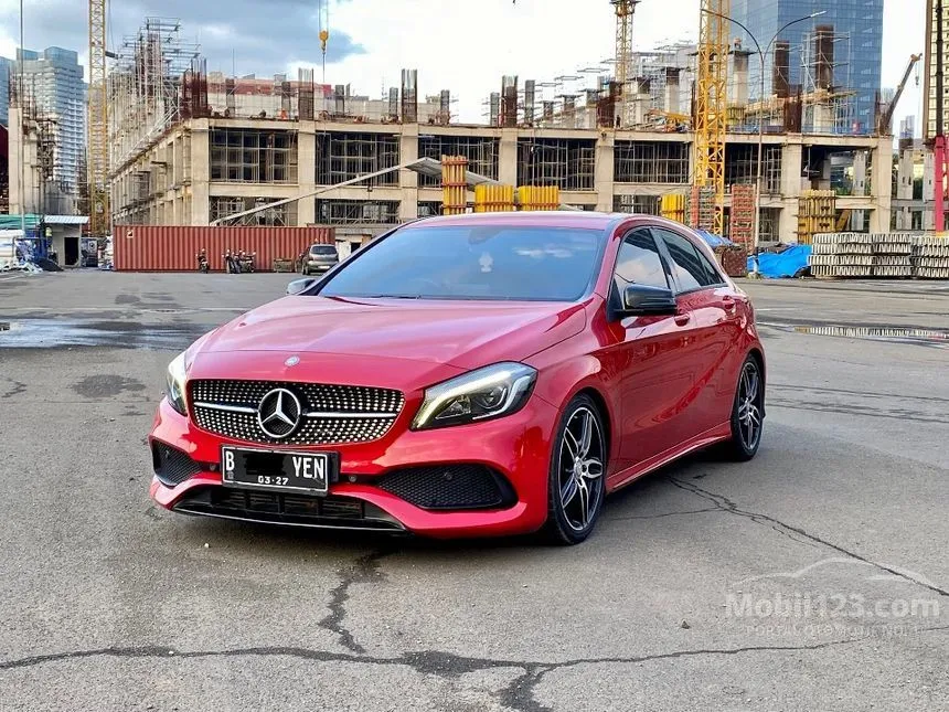 2015 Mercedes-Benz A200 Urban Hatchback
