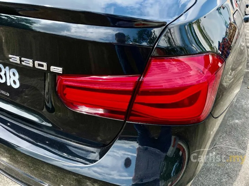 2018 BMW 330e M Sport Sedan