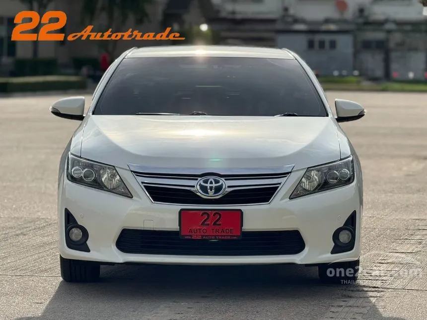 2013 Toyota CAMRY Hybrid Sedan