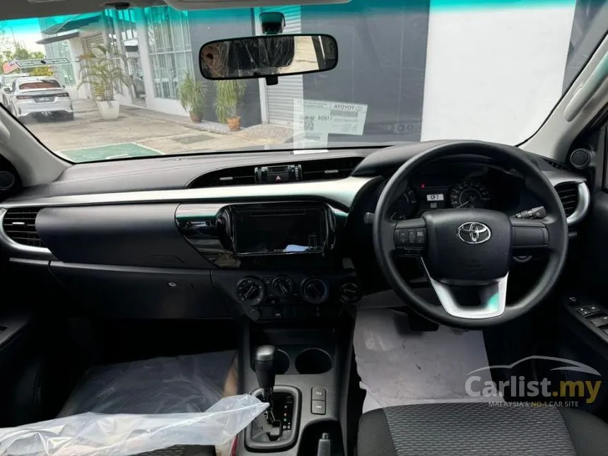 2026 Toyota Hilux E Dual Cab Pickup