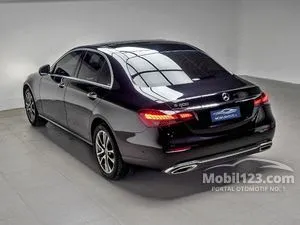 2023 Mercedes-Benz E200 2.0 Avantgarde Sedan