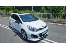 2015 Kia Rio 1.4 SX Full Spec Sunroof Leather Seats Anroid Player Reverse Camera